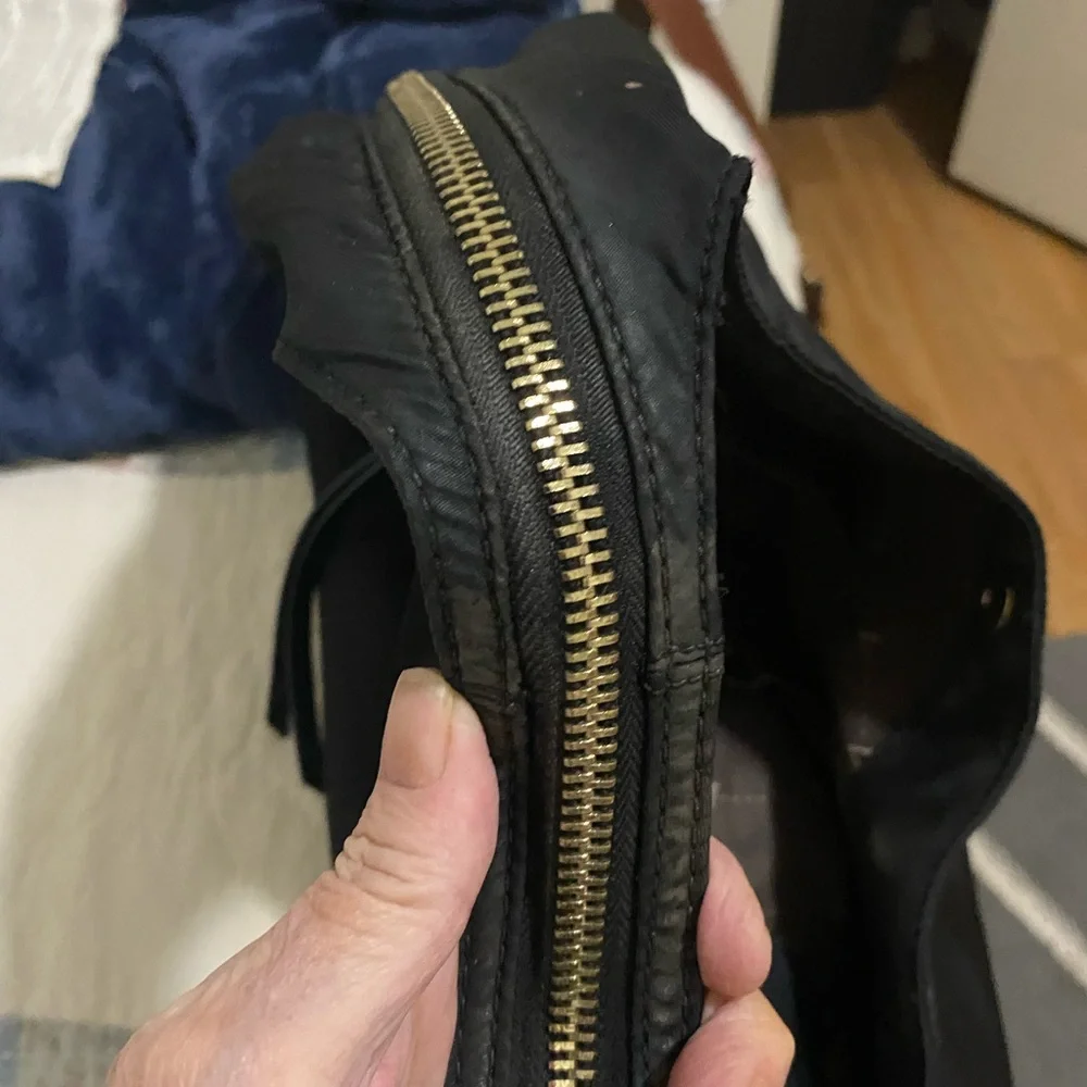 Vince Camuto Sleek Black Hobo Bag - Picture 3 of 13